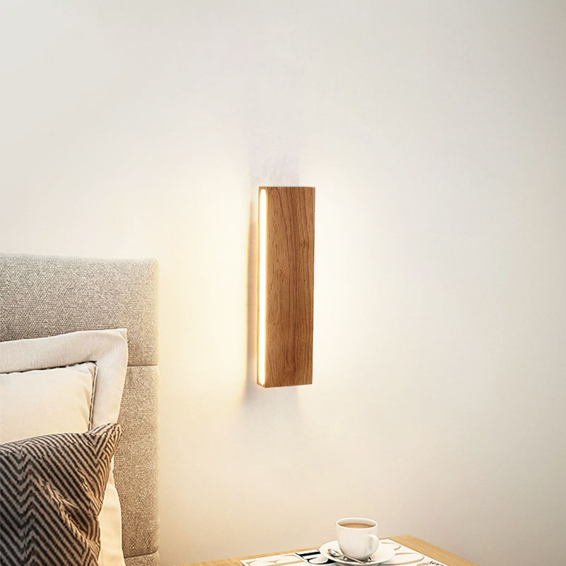 LED Wandleuchte aus Holz | Schlankes Design