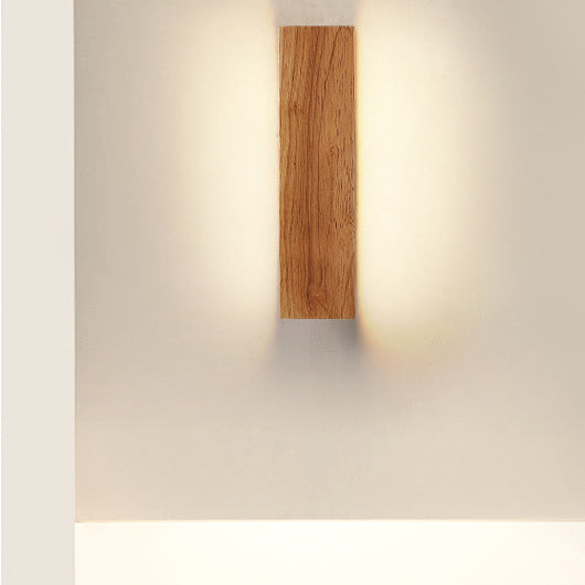 LED Wandleuchte aus Holz | Schlankes Design