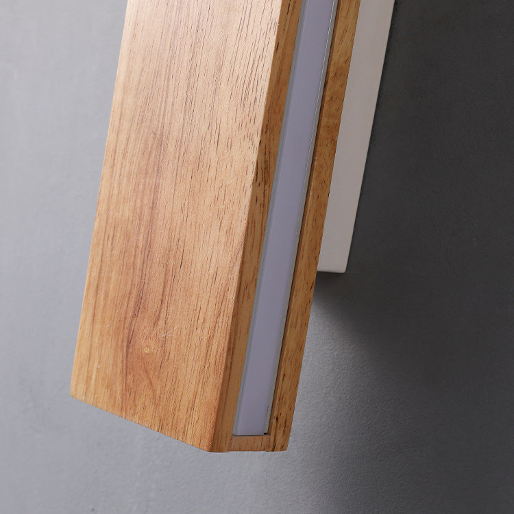LED Wandleuchte aus Holz | Schlankes Design