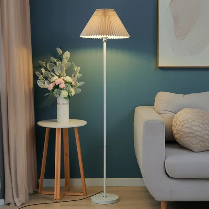 Retro Stehlampe mit Rundem Stoffschirm