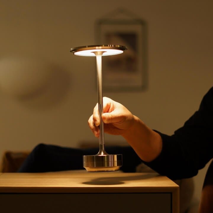 LED table lamp | Adjustable light colors