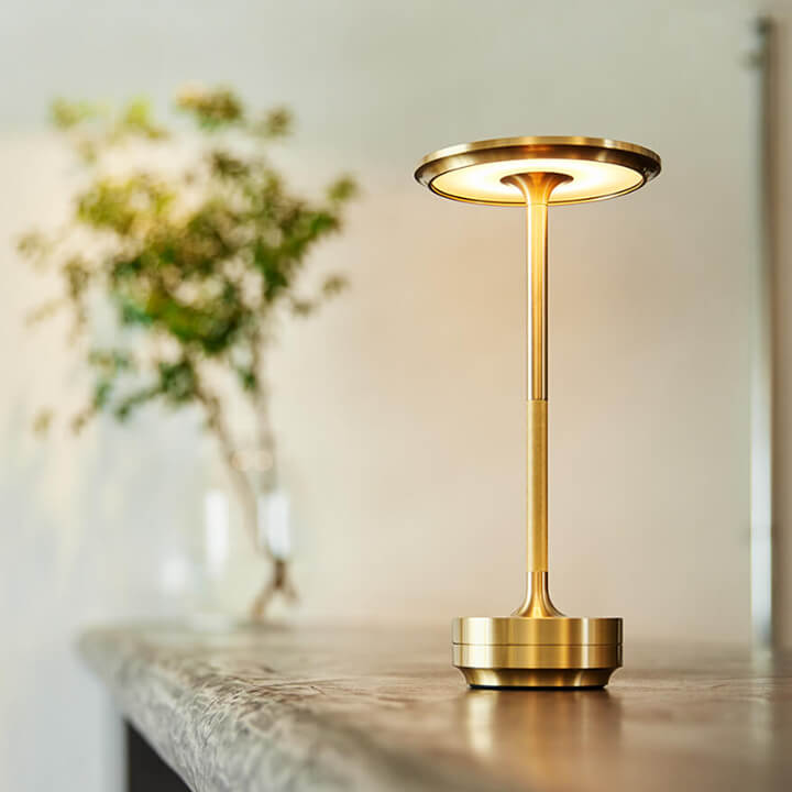 LED table lamp | Adjustable light colors