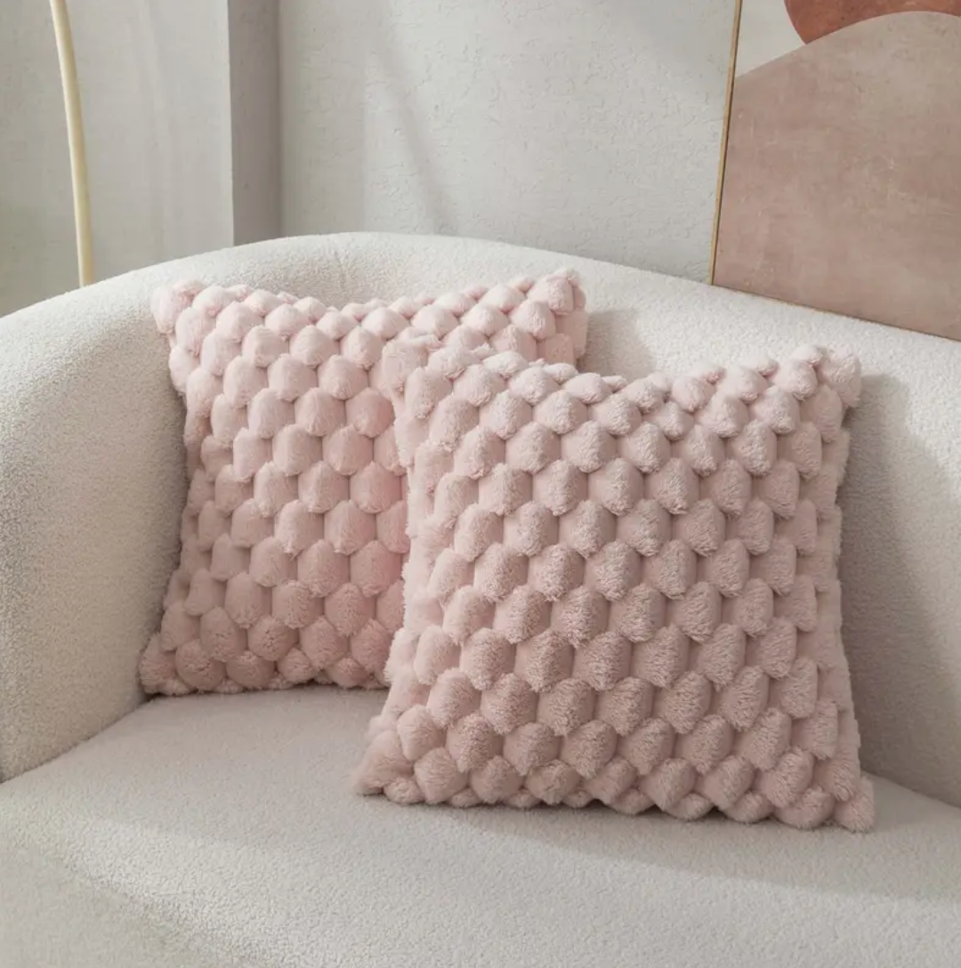 Dekoratives Kissen mit Flauschhülle | Wohn- & Schlafzimmer