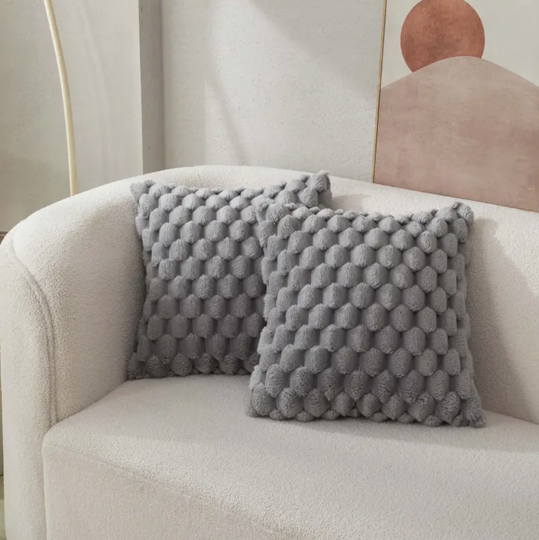 Dekoratives Kissen mit Flauschhülle | Wohn- & Schlafzimmer