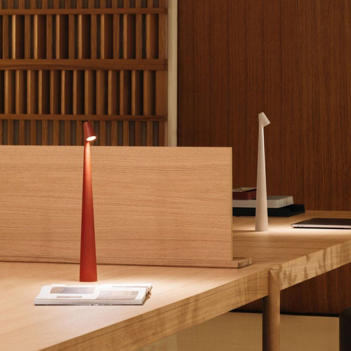 Tischleuchte | Minimalist Eleganz trifft auf Flexibilität