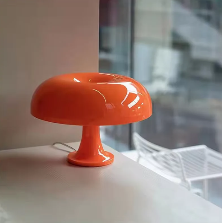 Moderne LED Tischlampe im Pilzdesign | Minimalistisch