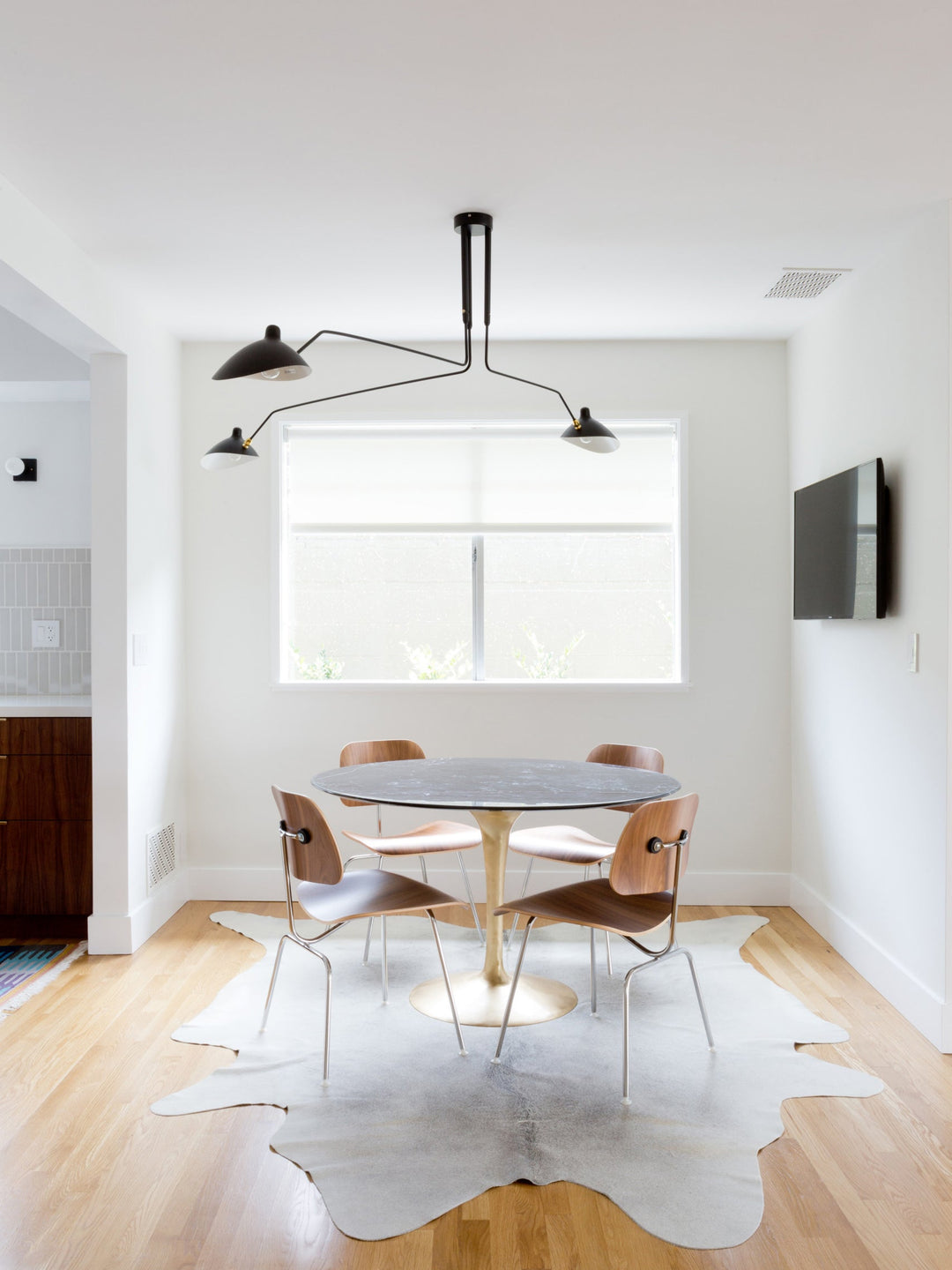 Deckenlampe Wohnzimmer | Verstellbare Arme & Skulpturales Design