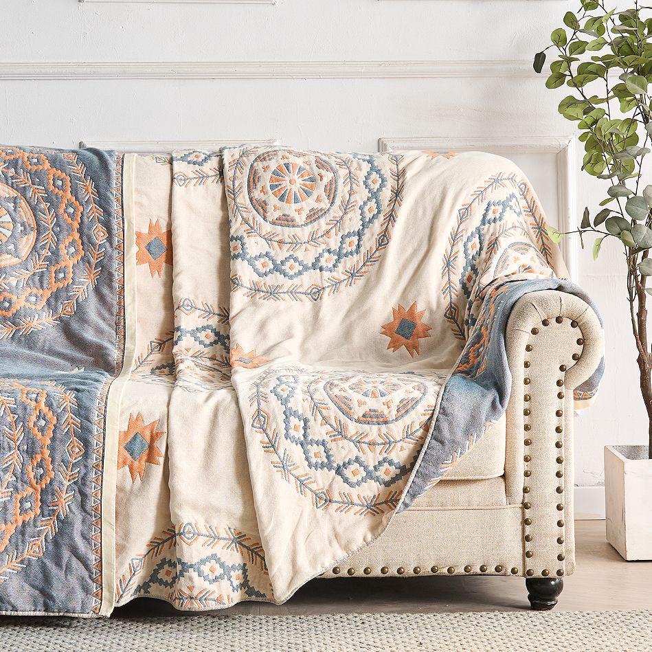 Boho Wurfdecke | Mandala Muster & Dekorativer Stil
